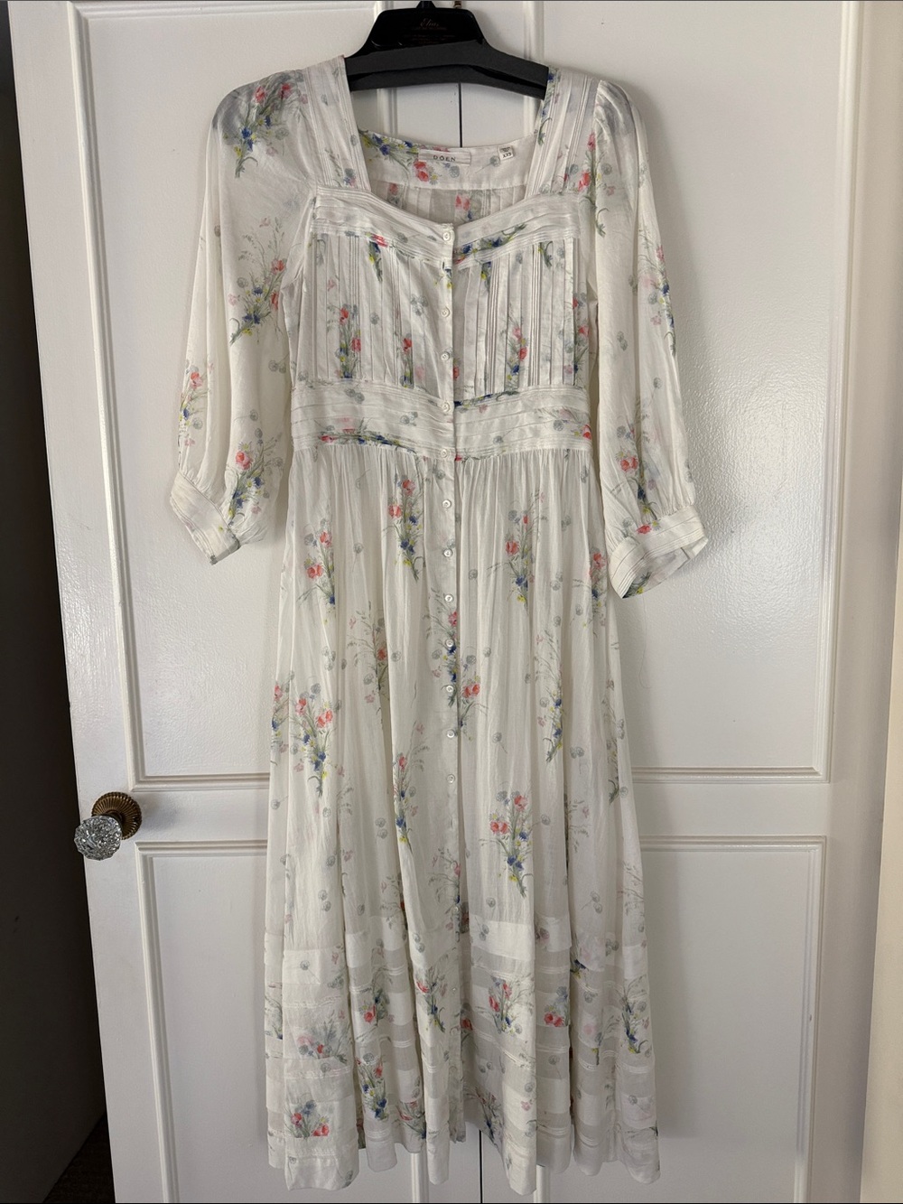 Doen White Floral Midi Dress